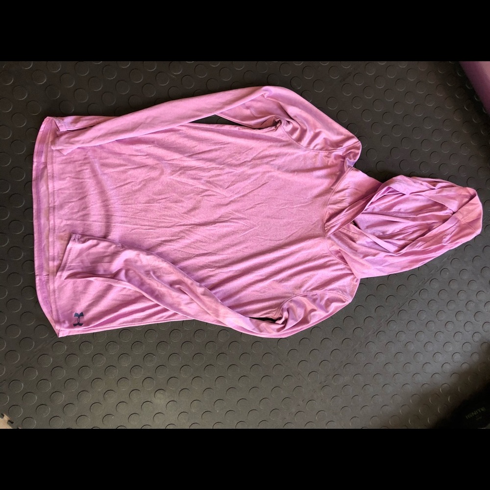 Women’s Small Under Armour Over Shirt
